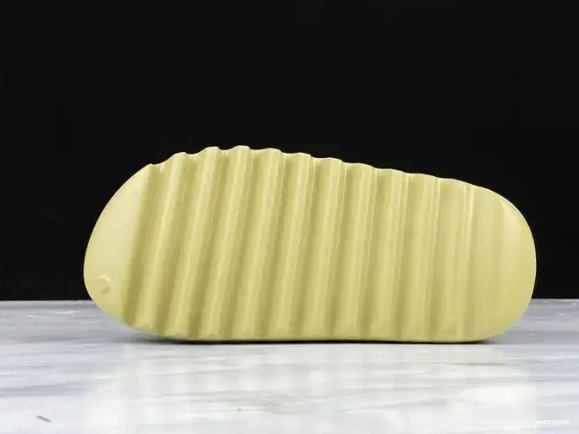 'Resin' Slides Yeezy Adidas FX0494 0607